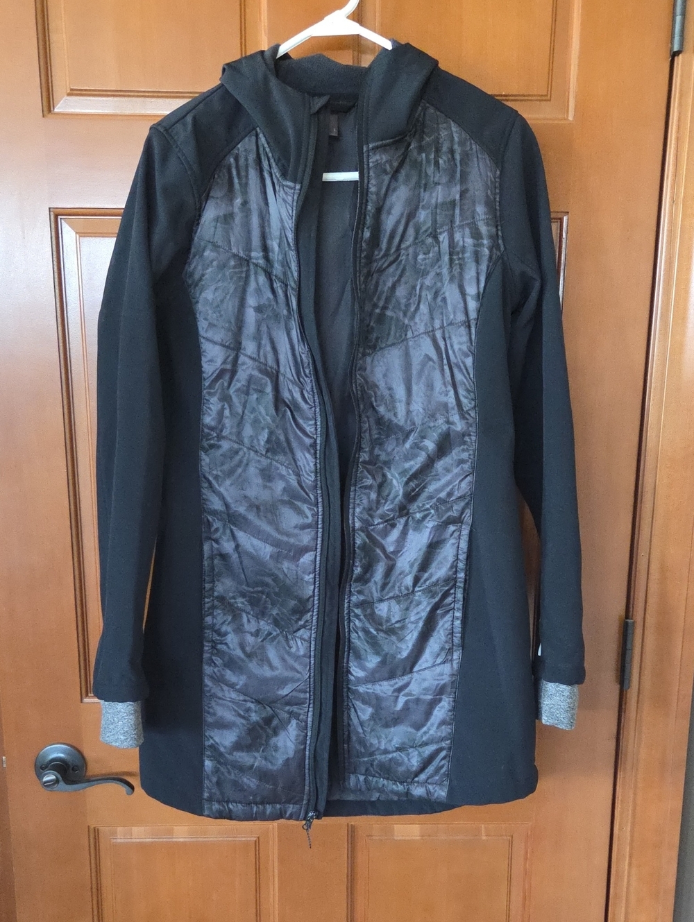 Mondetta Black Hooded Quilted-Front "Puffer" Coat